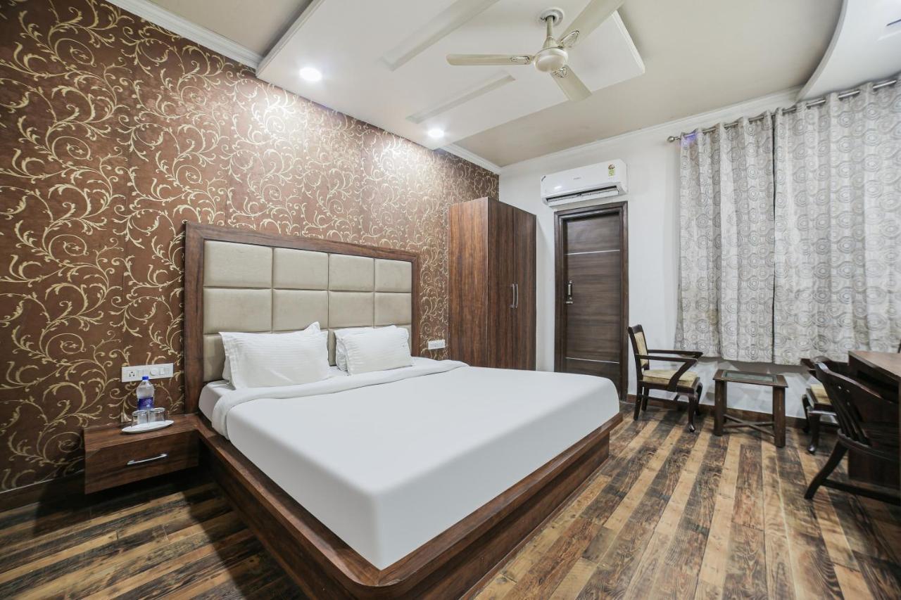 Townhouse Hollywood Heights Ξενοδοχείο Αμριτσάρ Εξωτερικό φωτογραφία