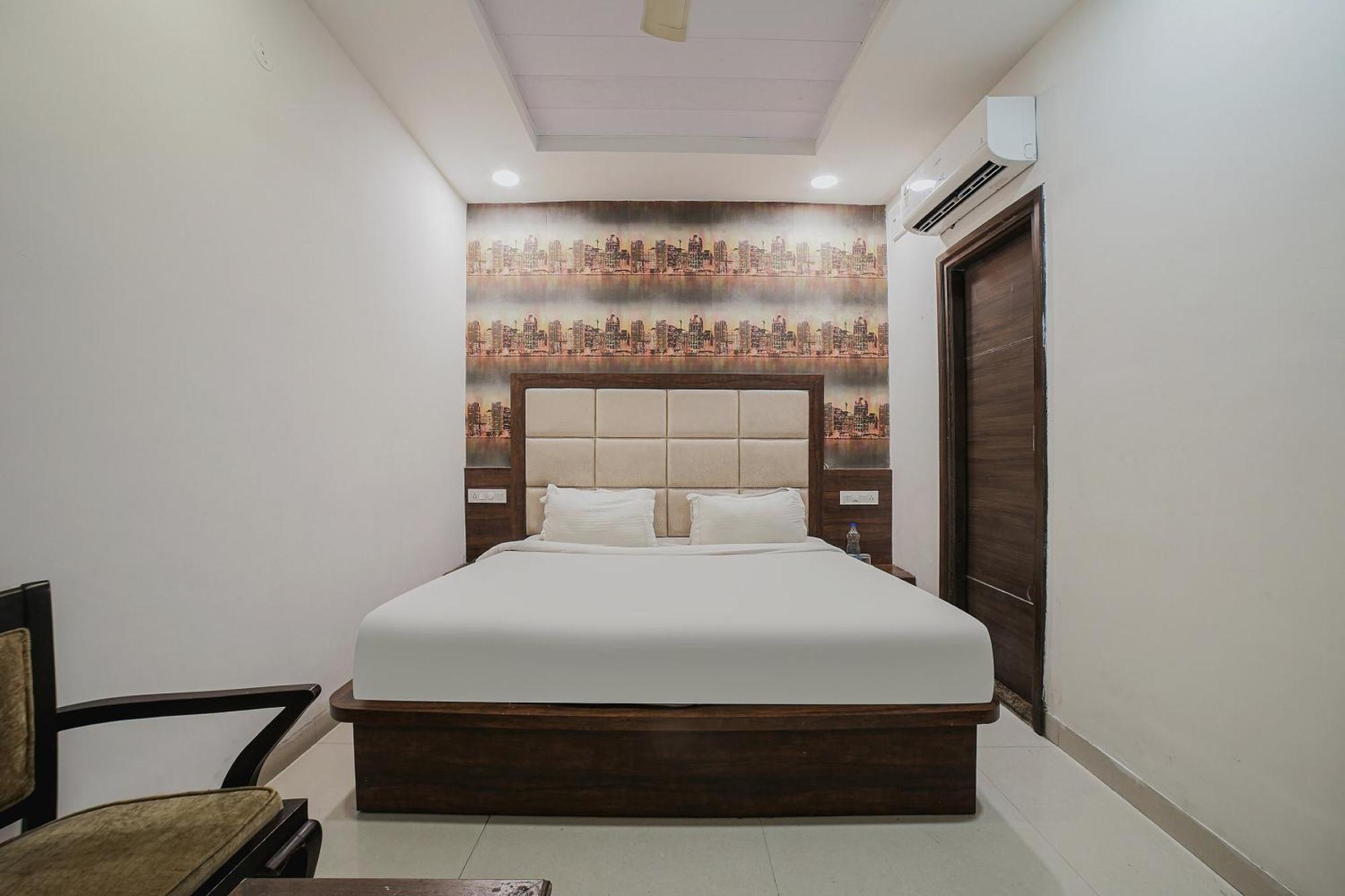 Townhouse Hollywood Heights Ξενοδοχείο Αμριτσάρ Εξωτερικό φωτογραφία