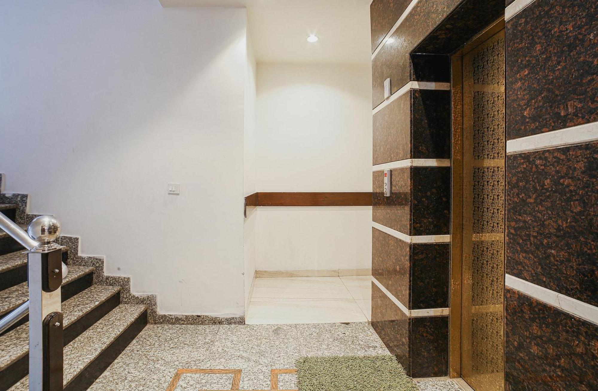 Townhouse Hollywood Heights Ξενοδοχείο Αμριτσάρ Εξωτερικό φωτογραφία