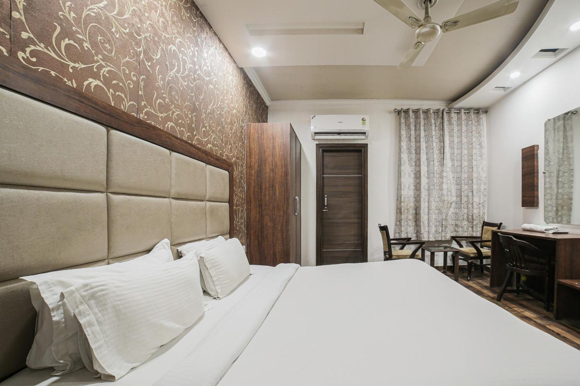 Townhouse Hollywood Heights Ξενοδοχείο Αμριτσάρ Εξωτερικό φωτογραφία